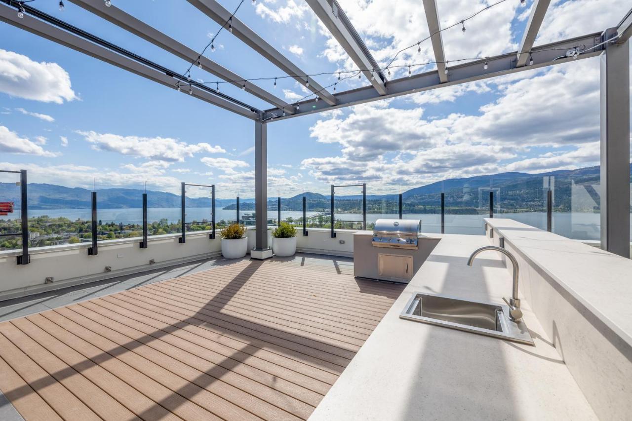 Brand New Luxury Downtown Near The Beach #13 Келоуна Екстериор снимка